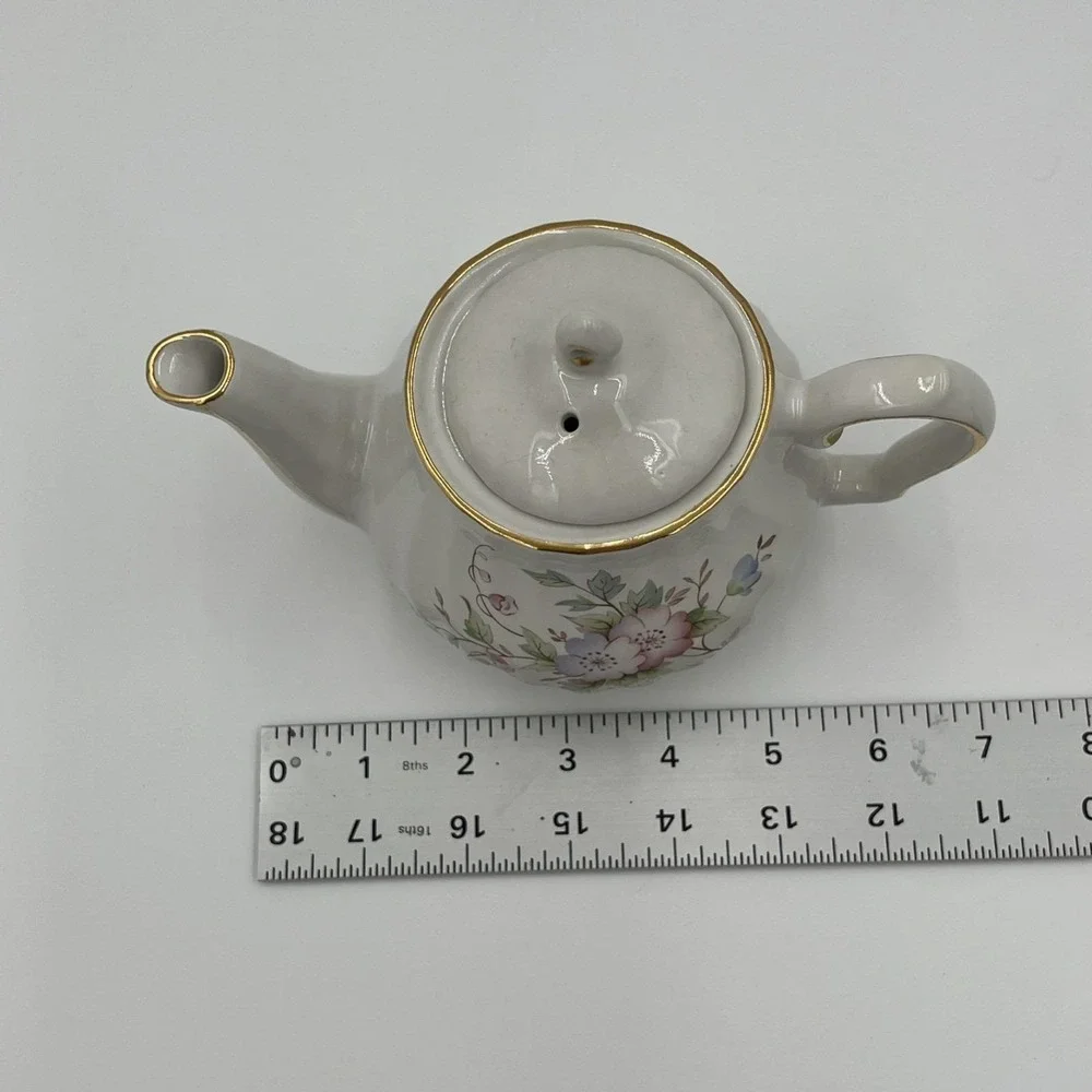 Royal‎ Oak Mini Teapot White Floral Porcelain Gold Trim Ribbed Small Tea Pot